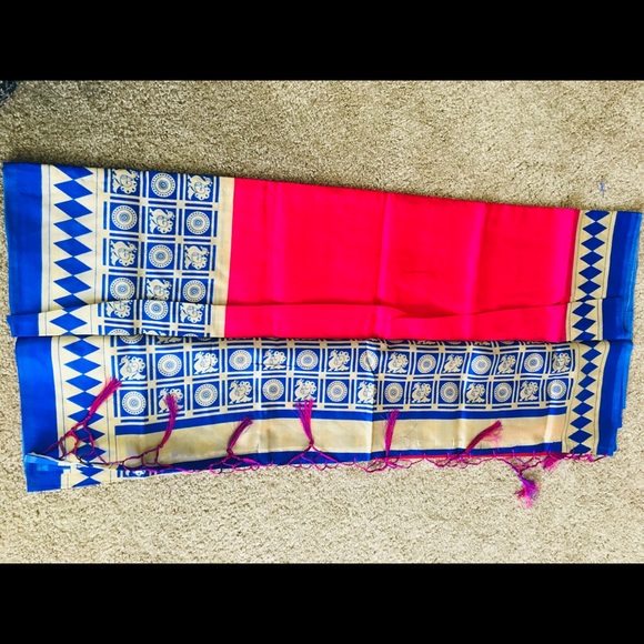 Saree - Picture 3 of 4